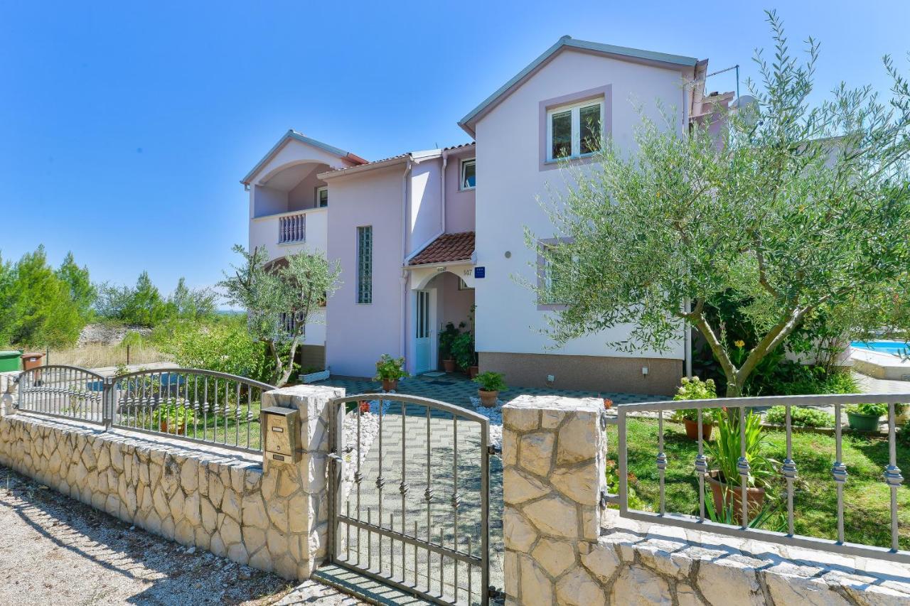 Family Friendly Apartments With A Swimming Pool Zadar - 18098 Luaran gambar