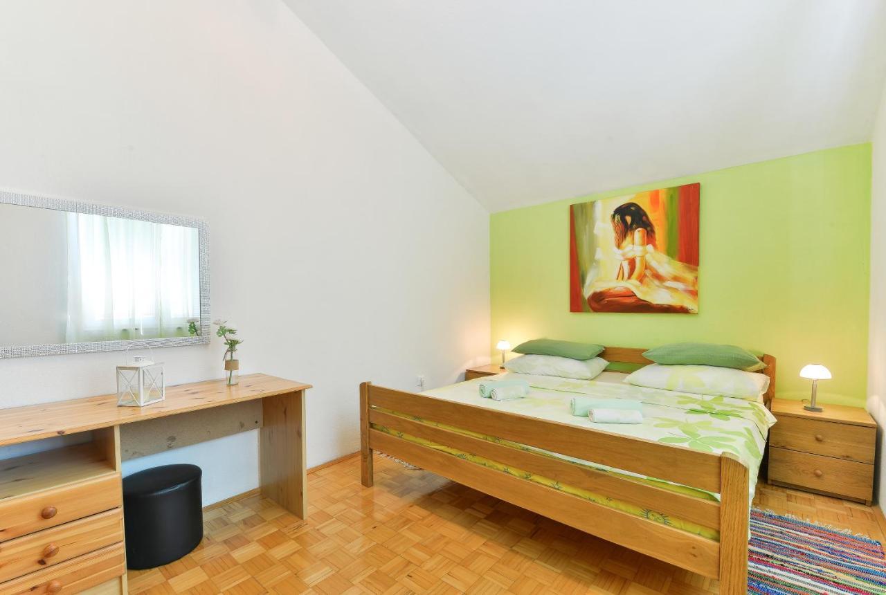 Family Friendly Apartments With A Swimming Pool Zadar - 18098 Luaran gambar