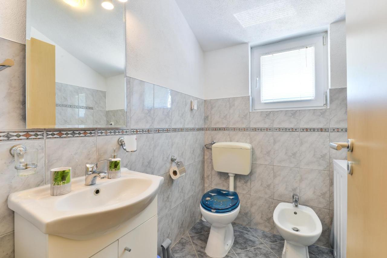 Family Friendly Apartments With A Swimming Pool Zadar - 18098 Luaran gambar